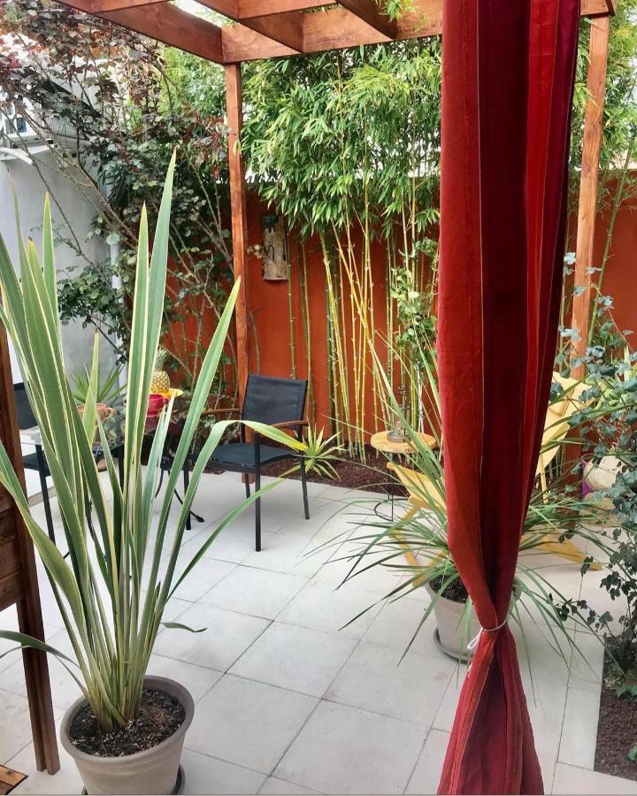 Mon Petit Bali Panzió Maussane les Alpilles Kültér fotó
